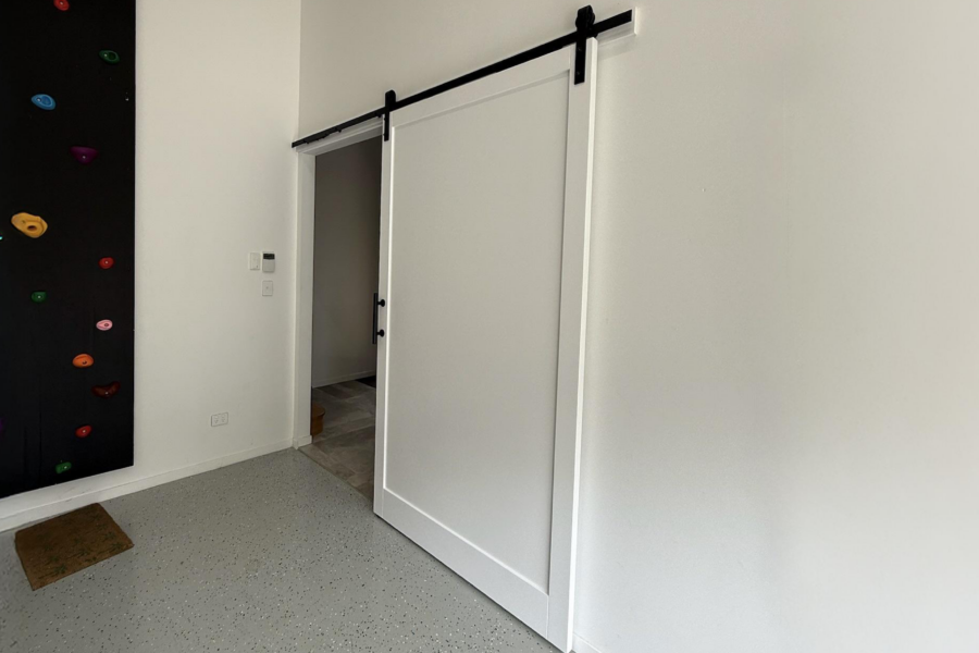 Moda Barn Door