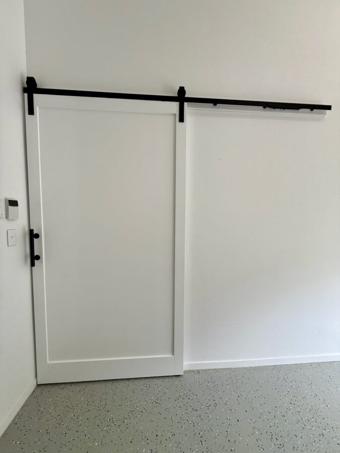 PACKAGE DEAL 2150x1000 Moda Style Barn Door Primed